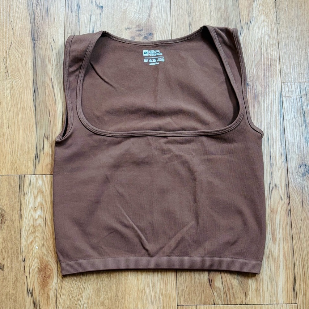 Brown Square Neckline Cropped Tank Top